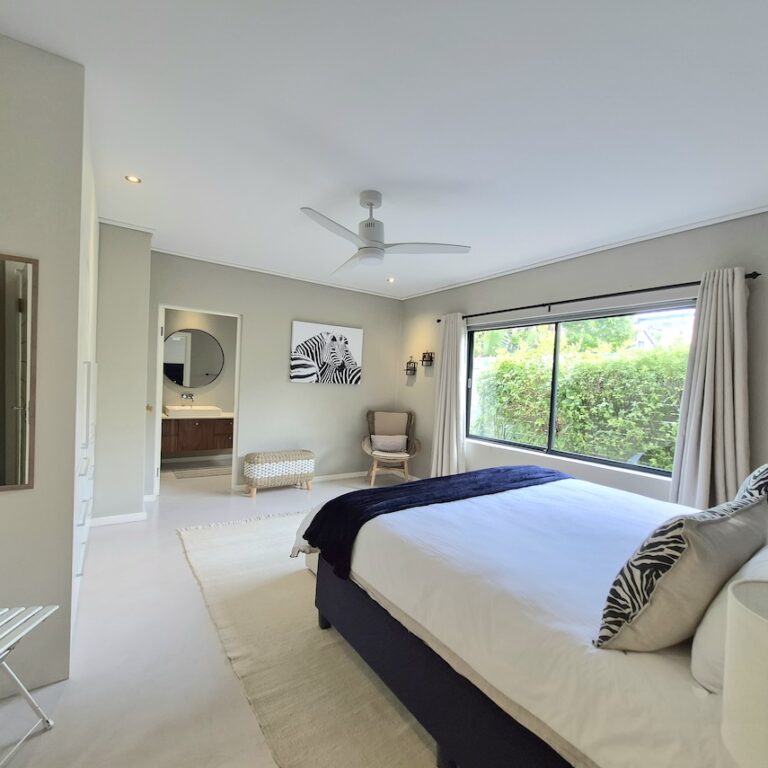 Schlafzimmer 2-2
